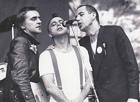 Trio (1982)