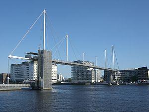 Royal Victoria Dock Bridge.jpg