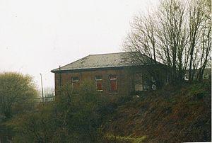 Blowers Green station in 2004.jpg