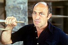 Arnaldo Pomodoro 1975.jpg