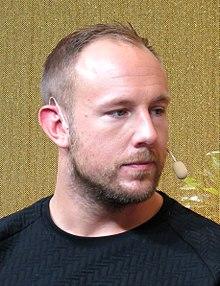 upright={{{upright}}}