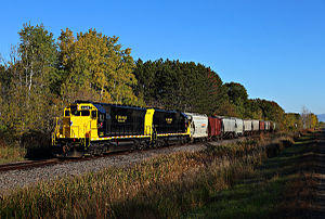 SCXY freight train (15305111907).jpg