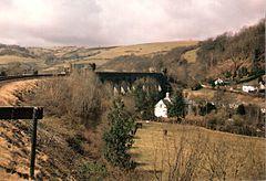 Approaching Knucklas Viaduct - geograph.org.uk - 330122.jpg