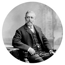 Thomas Crapper.jpg