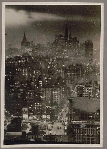 Rhapsody in Blue has been also interpreted as a musical portrait of Jazz Age New York.
