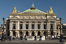 Paris Opera full frontal architecture, May 2009.jpg