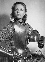 Gunn Wållgren as Joan of Arc, 1948.gif