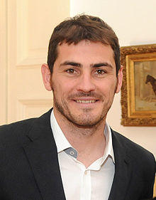 14-6-2011 Visita Iker Casillas (5833110137) (cropped).jpg