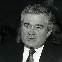 Lou Gerstner IBM CEO 1995.jpg