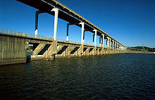 Pickwick Landing Dam.jpg