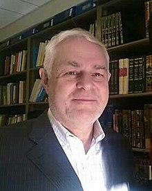 Wael b. Hallaq in his office @ Columbia Uni. Nov. 22, 2016.jpg