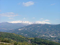Symbolic of the Central Region, the Serra da Estrela is the highest peak/mountain range in continental Portugal
