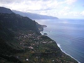 The village of Arco de São Jorge in an amphitheatre-shapped valley along the northern coast of Santana municipality
