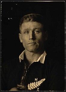 Maurice Brownlee passport photo.jpg