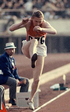 Viktor Kravchenko 1964.jpg