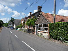Appleshaw - Street Scene - geograph.org.uk - 1381518.jpg