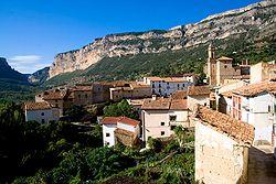 Vista de Pitarque (Aragón).jpg