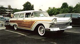 1957 Ford Country Squire.jpg