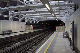 Shadwell railway station MMB 04.jpg