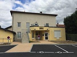 The town hall in Monthieux