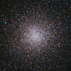Messier2 - HST - Potw1913a.jpg