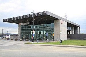Peter Stehlik 2011.08.13 a Bahnhof Limburg Süd.jpg