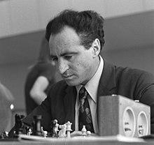 Lev Polugaevsky 1972 (cropped).jpg