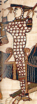 Bayeuxtapestrywilliamliftshishelm.jpg