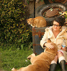 Hille on the 'Bedlam!' music video shoot, 2006.