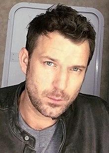 Wil Traval (cropped).jpg