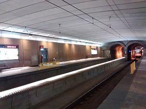 Convention Center station, St. Louis.jpg