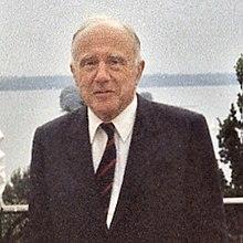 John Archibald Wheeler 1985.jpg