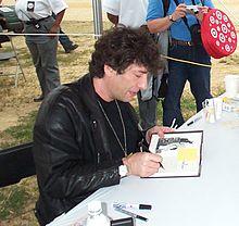Neil Gaiman (NBF 2005).jpg