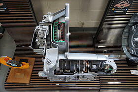 Ypsilanti Automotive Heritage Museum May 2015 060 (1979-2001 Hydra-Matic 3T40 transmission).jpg