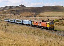 EF30163+Overlander NearWaiouru 22March2003 JChristianson.jpg