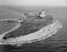 Faulkners IslandLight (New Haven County, Connecticut).jpg