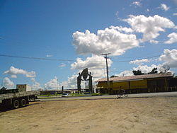 Estatua Assu.jpg