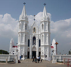 Vailankanni Basilica1.jpg