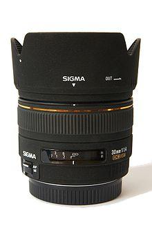Sigma 30mm f1.4 EX DC HSM lens.jpg
