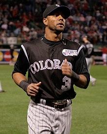 Willy Taveras (cropped).jpg
