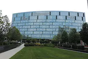 LIJ Zuckerberg pavilion fr eastern lawn jeh.jpg