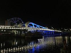 New Johnson Street Bridge at night after opening to traffic for the first time, 2018 March 31.