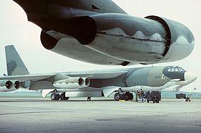 Boeing B-52H Stratofortress, USA - Air Force AN1418496.jpg