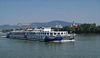 Mozart (ship, 1987) 006.jpg