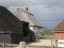 Oxenbridge Farmhouse, Wittersham Road, Iden, East Sussex - geograph.org.uk - 1224259.jpg
