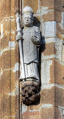 Rathausturm Köln - Heribert (detail).jpg