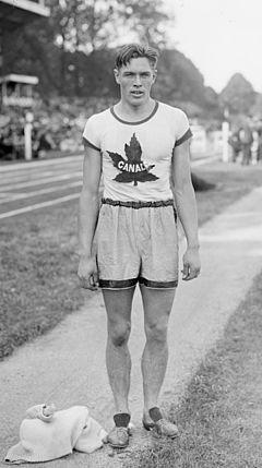 Earl Tommy Thomson - 1920.jpg