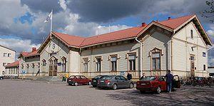Oulu railway station street.jpg