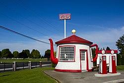 Teapot Dome Service Station, Zillah WA.jpg