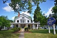 Landmark Summer 2012 18.jpg